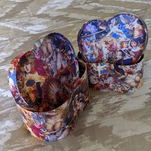💜NWOT HEART SHAPED DECORATIVE RENAISSANCE MOTIVES BOXES WITH LID, S